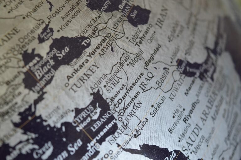syria, middle east, map, globe, iraq, continent, world, turkey, country, geography, global, islamic, political, geopolitics, international, gray world, world map, gray map, gray globe, gray global