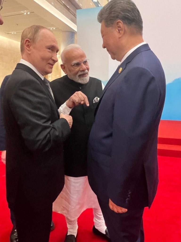 putin-modi-e-xi-jinping-juntos-768x1024