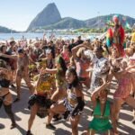 Com-paisagem-turistica-de-cenario-Amigos-da-Onca-leva-milhares-de-pessoas-para-orla-do-Flamengo-Foto_-Fernando-Maia-_-Riotur-2048x1387